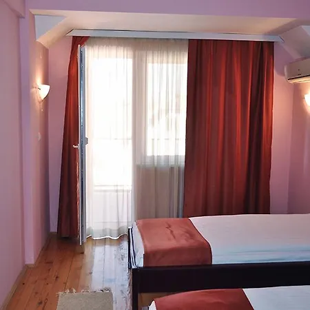 Satelit Hotell